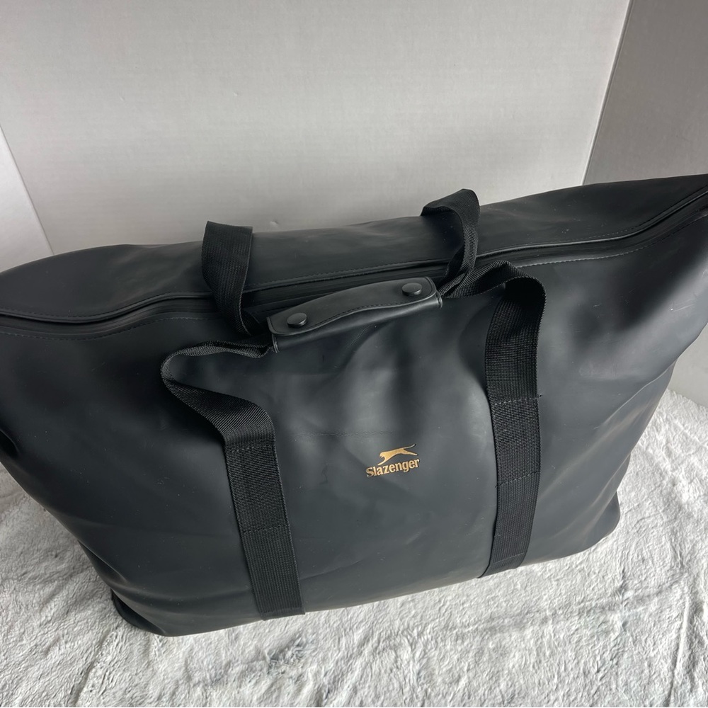 Slazenger Weekend Bag in Black - Picture 4 of 14